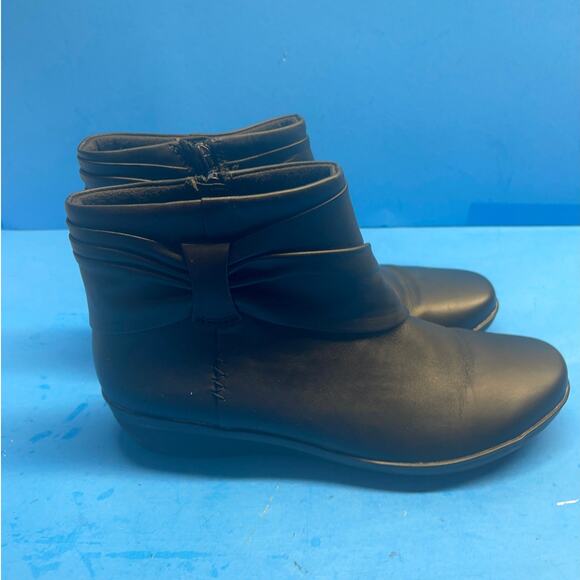 Clarks women's ankle boots black leather side zipper lace up comfort Size 7 37.5 - Picture 10 of 10